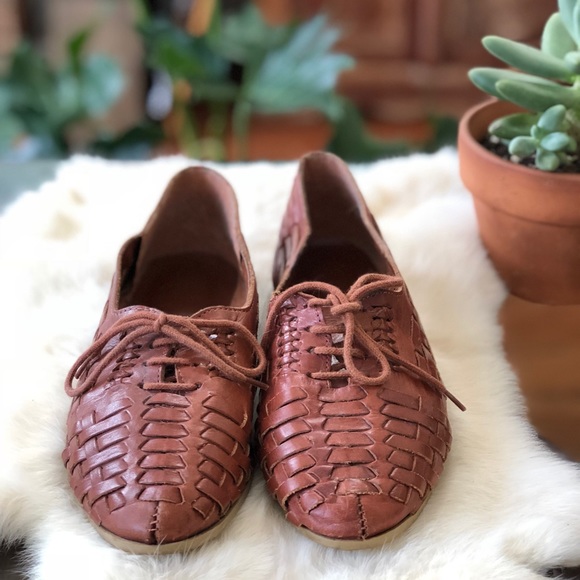 Leigh Brazil Shoes - ➳ Vintage Leigh Woven Leather Huarache Flats ➳